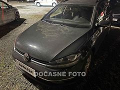 Volkswagen Golf (2018) 1.6 TDi, AT, autoAC - fotografie inzerátu