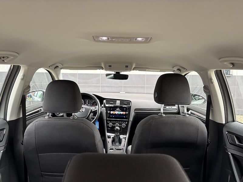 Volkswagen Golf Variant 1.4TGI 81 kW Highline ČR,1.MAJ - fotka 47 z 50