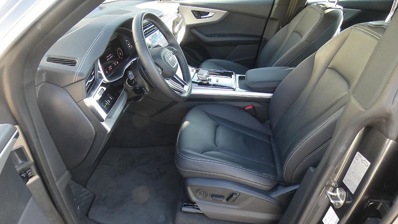 Audi Q8 55 TFSI quattro tiptronic - fotka 20 z 26