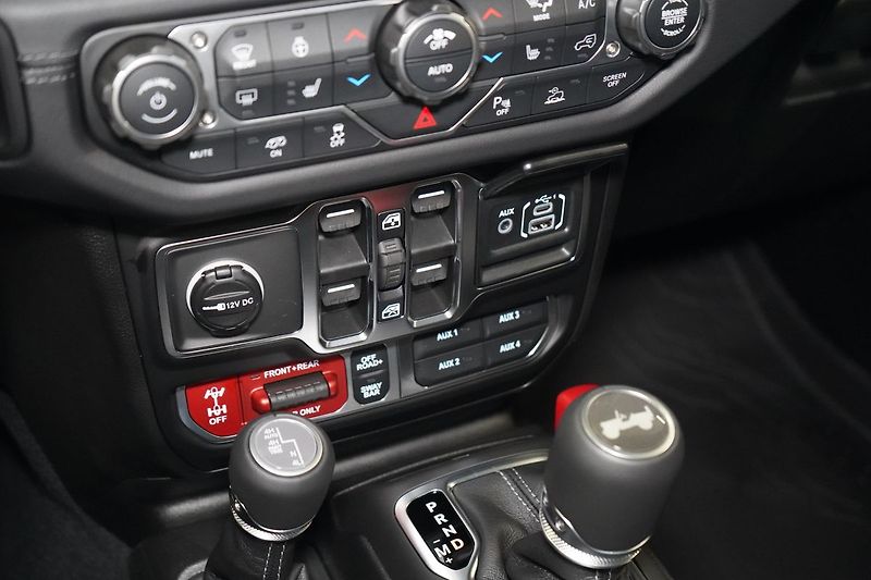 Jeep Wrangler (2026) MOAB 392 V8 - fotka 34 z 47
