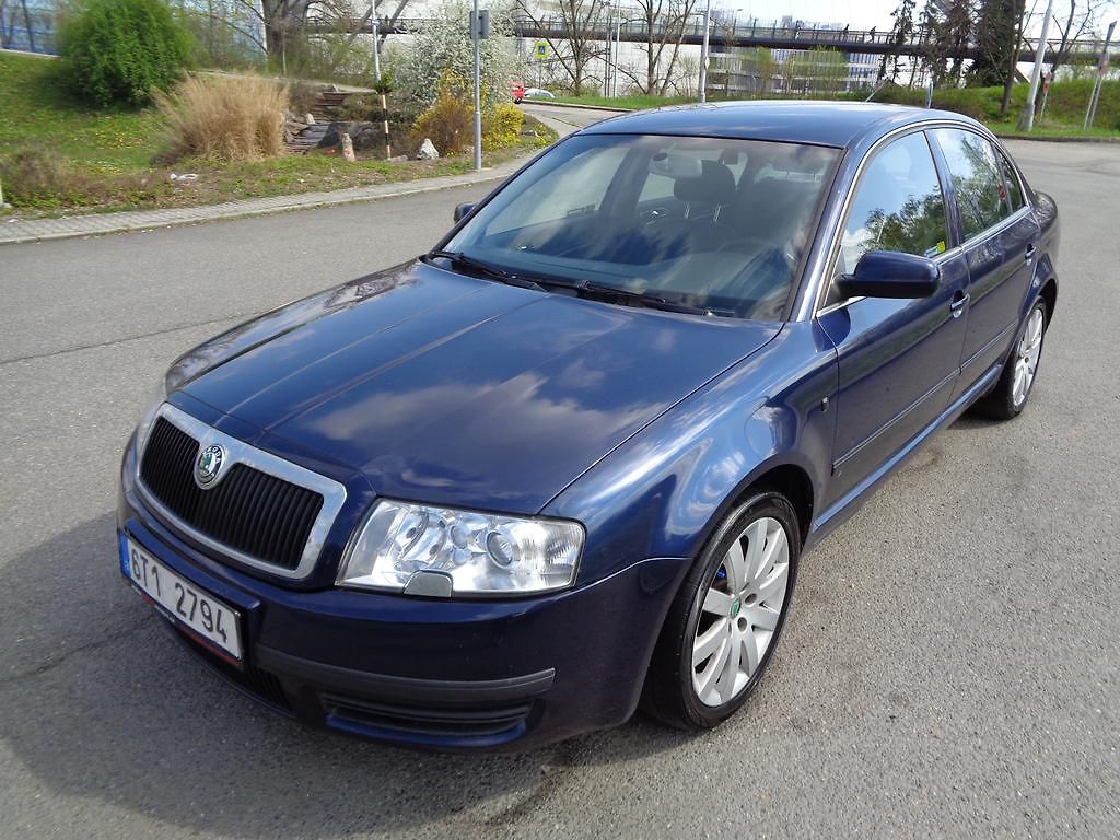 Škoda Superb 1.9 TDi 96kW KOUPENO ČR