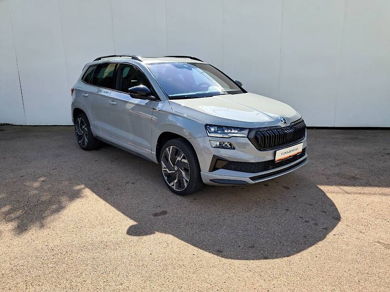 Škoda Karoq (2022) SPORTLINE Exclusive 1.5 TSI / - fotka 26 z 31