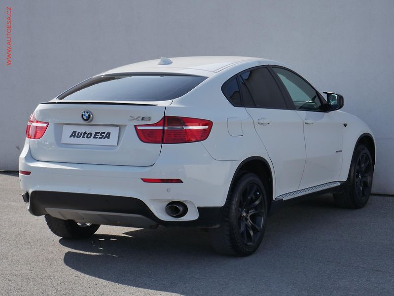 BMW X6 (2010) 3.0 D xDrive30d, AT - fotka 4 z 23