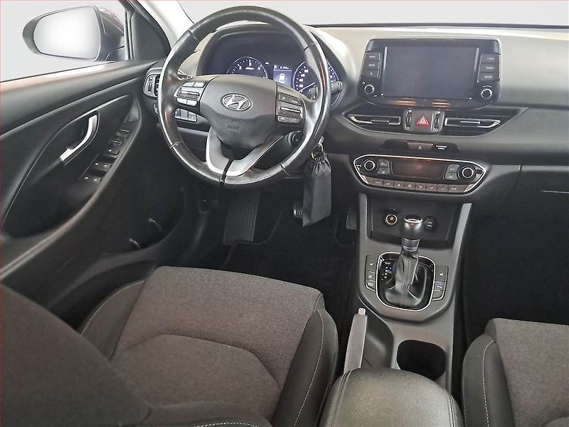 Hyundai i30 (2021) 1.6 CRDi MHEV, Automat - fotka 7 z 19