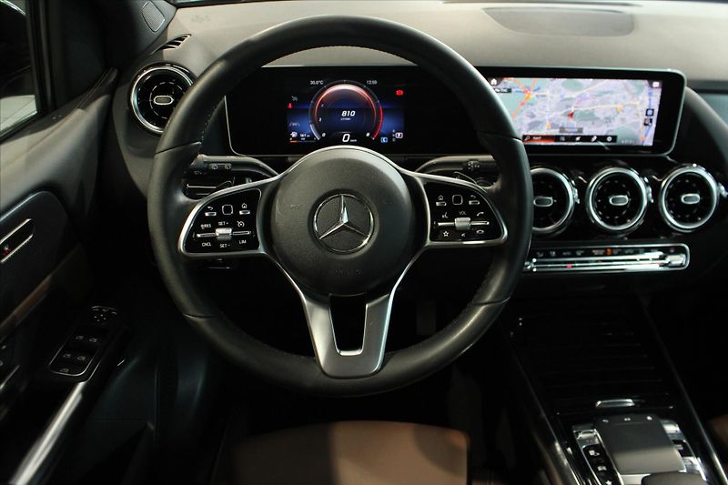 Mercedes-Benz Třídy B 180 Progressive DPH/7G/Kamera - fotka 14 z 34