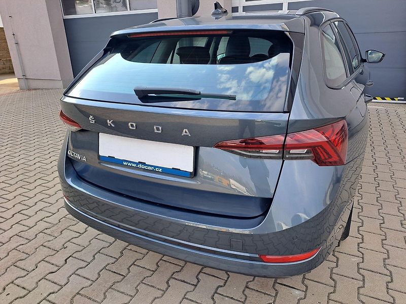 Škoda Octavia (2020) 1.0 TSI Business Ed., ZÁRUKA - fotka 13 z 36