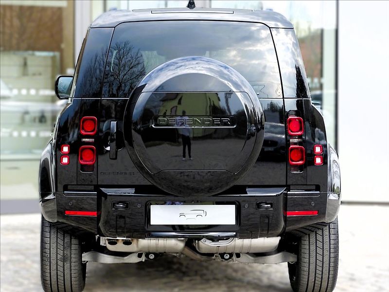 Land Rover Defender (2026) 110 D250 X-DYNAMIC SE - fotka 3 z 27