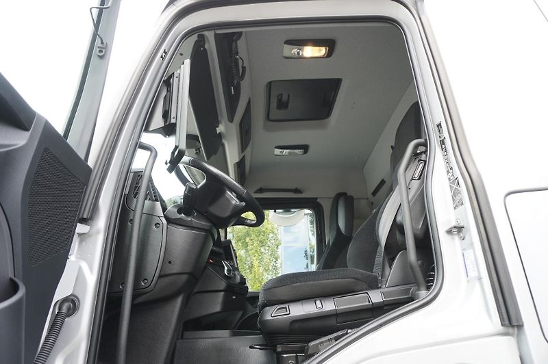 Mercedes-Benz Actros (2022) 1840 MP5 tractor unit / 2022 - fotka 15 z 24