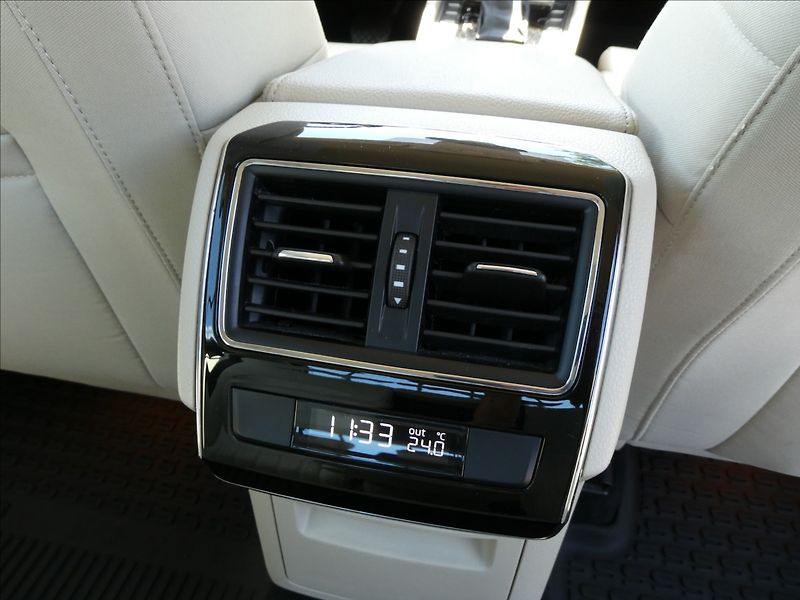Škoda Superb 1,5 TSi 110kW 1majitel,DSG,DPH - fotka 29 z 47