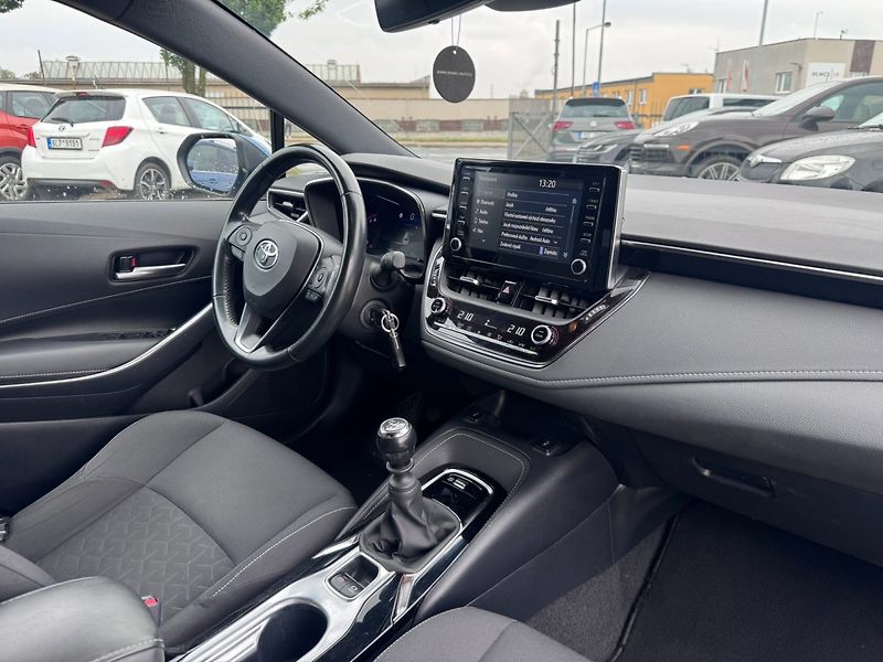 Toyota Corolla (2019) 1,2i 85KW TURBO SPOJKA 2. MAJ - fotka 43 z 50