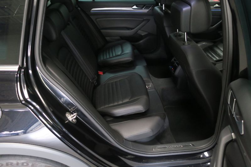 Volkswagen Passat Variant (2017) 2.0 TDI 176kW 4M. DSG Alltrack - fotka 40 z 50