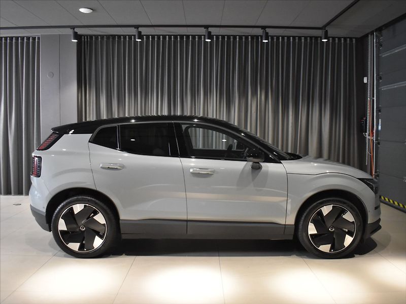 Volvo EX30 0,0 Ultra Twin preformance - fotka 3 z 20