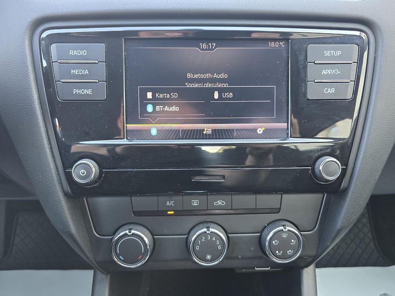 Škoda Octavia 1.5TSI CNG DSG 1.Maj. ČR - DPH - fotka 14 z 27