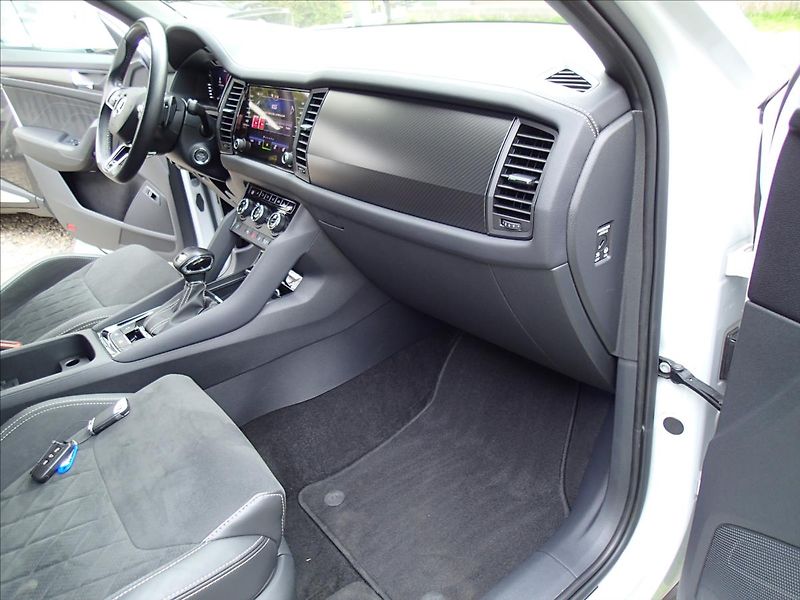Škoda Kodiaq 1,5 Sportline, Automat - fotka 43 z 72