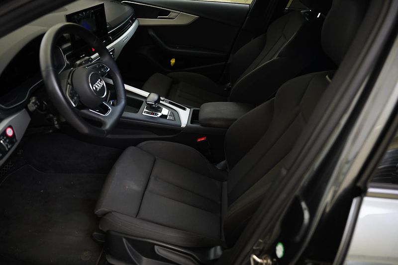 Audi A4 - fotka 6 z 6