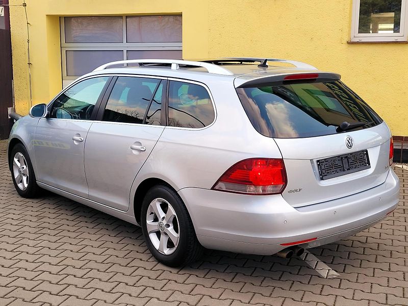 Volkswagen Golf 1,4 TSi Highline ROZVODY     - fotka 8 z 40