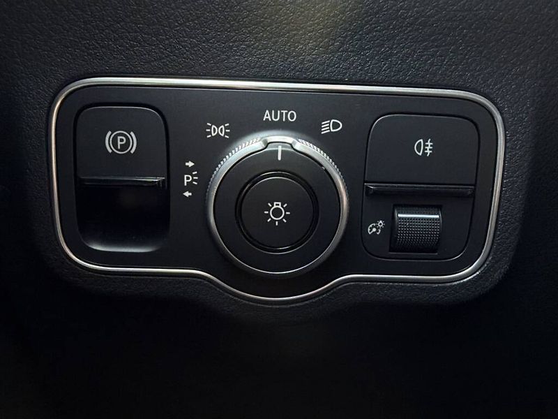 Mercedes-Benz Třídy B (2024) 200 - fotka 17 z 27