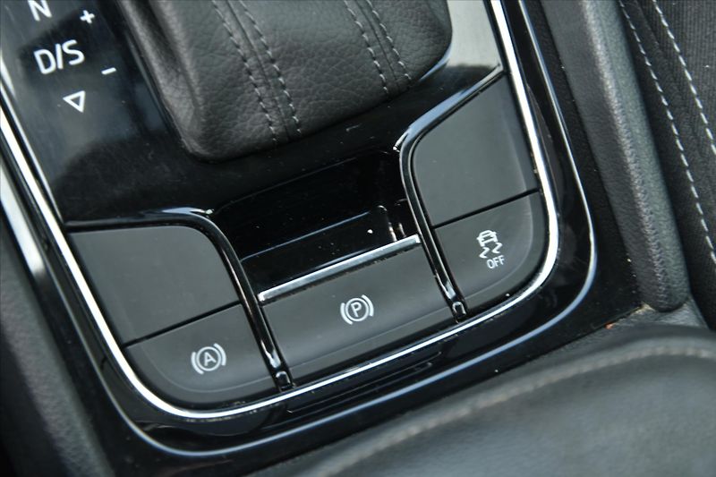 Škoda Kodiaq 2.0 TDI DSG 4x4 STYLE TAŽNÉ ČR - fotka 23 z 28