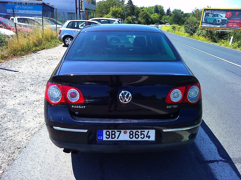 Volkswagen Passat 2.0TDi, 125kW, klima - fotka 4 z 29