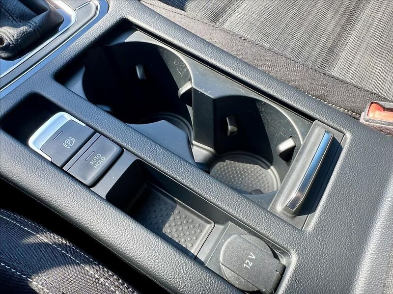 Volkswagen Passat 2,0 TDi DSG BUSINESS záruka - fotka 28 z 42