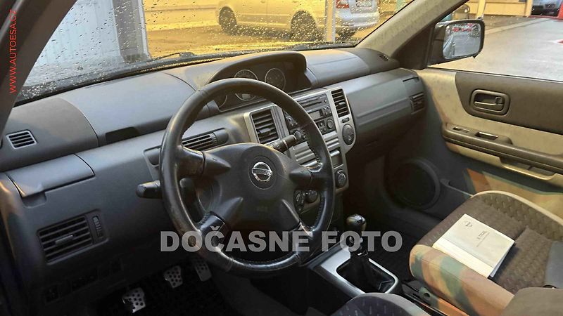 Nissan X-Trail (2004) 2.2.CDi 4x4, 2.maj,ČR, autoAC - fotka 3 z 3