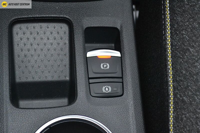 Renault Captur techno mild hybrid 140 - fotka 23 z 52