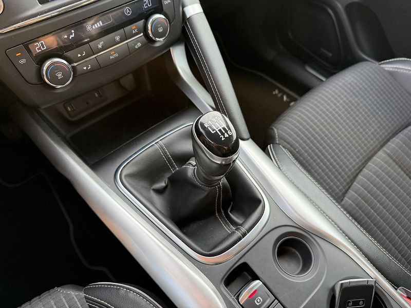 Renault Kadjar 1.6 TCE ENERGY BOSE TAŽNÉ - fotka 34 z 52