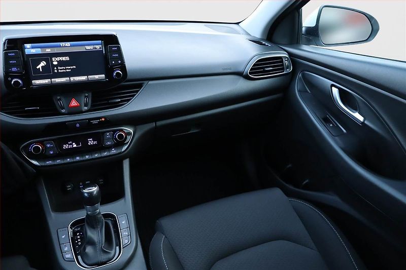 Hyundai i30 (2020) 1.6 CRDi, Automat, Serv.kniha - fotka 8 z 22