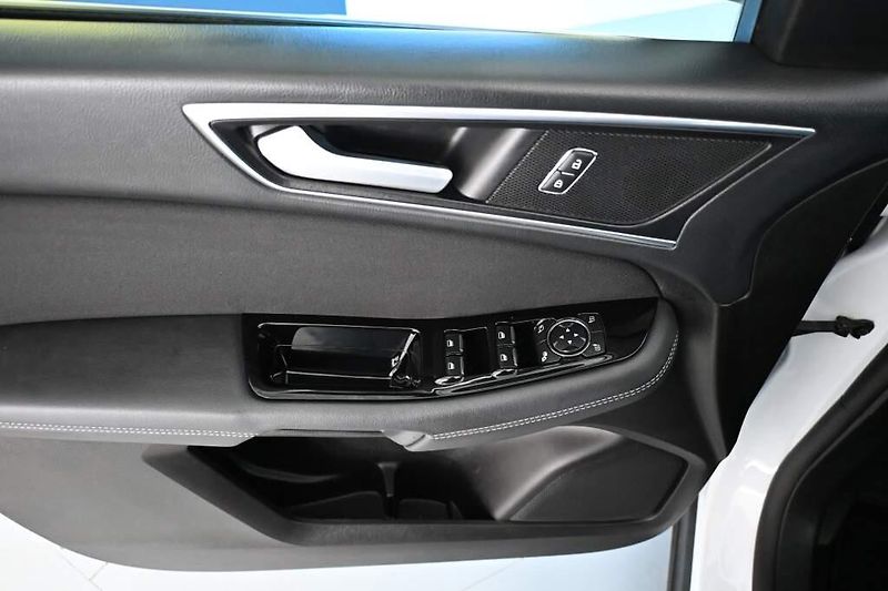 Ford Galaxy (2022) 2.0 LED ACC SONY Tažné 7 Míst - fotka 16 z 44