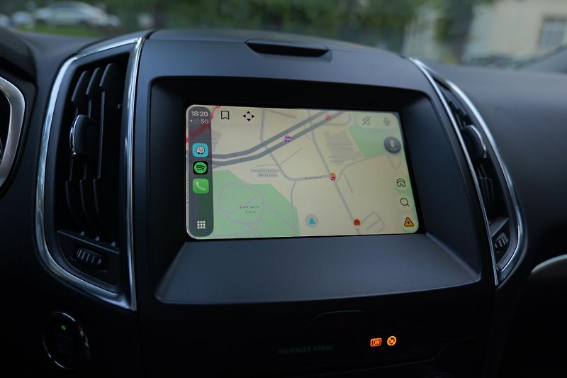 Ford S-MAX 2.0 Kůže Panorama 7 míst Tažné - fotka 39 z 52