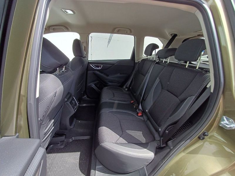 Subaru Forester COMFORT e-Boxer FB 20 110 kW C - fotka 18 z 25