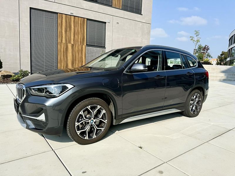 BMW X1 (2020) xDrive 25e AUT Plug in Hybrid - fotka 25 z 25
