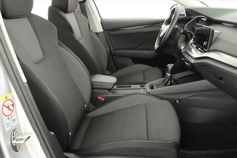 Škoda Octavia (2022) Ambition 2.0 TDI, ČR,1.maj - fotka 9 z 22