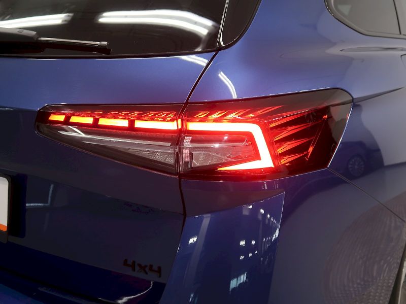 Škoda Superb (2025) SPORTLINE 2.0TDI 142KW 4x4 DSG - fotka 11 z 45