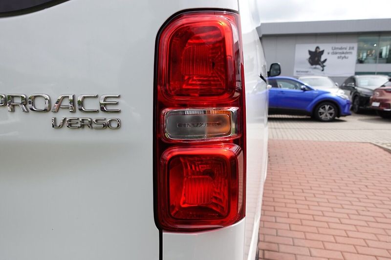 Toyota ProAce ZLEVNĚNO 2,0D-4D 130kW A/T L2 - fotka 34 z 35