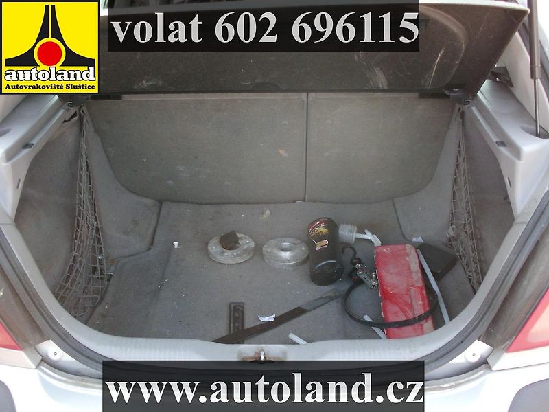 Nissan Almera (2000) VOLAT 602 696115 - fotka 7 z 10