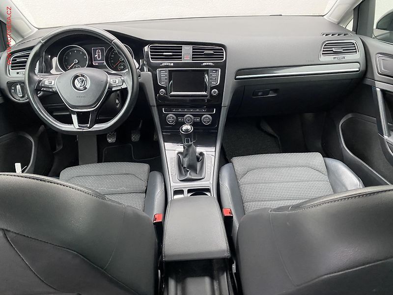 Volkswagen Golf (2013) 1.4 TSi, Highline, bixen - fotka 8 z 19