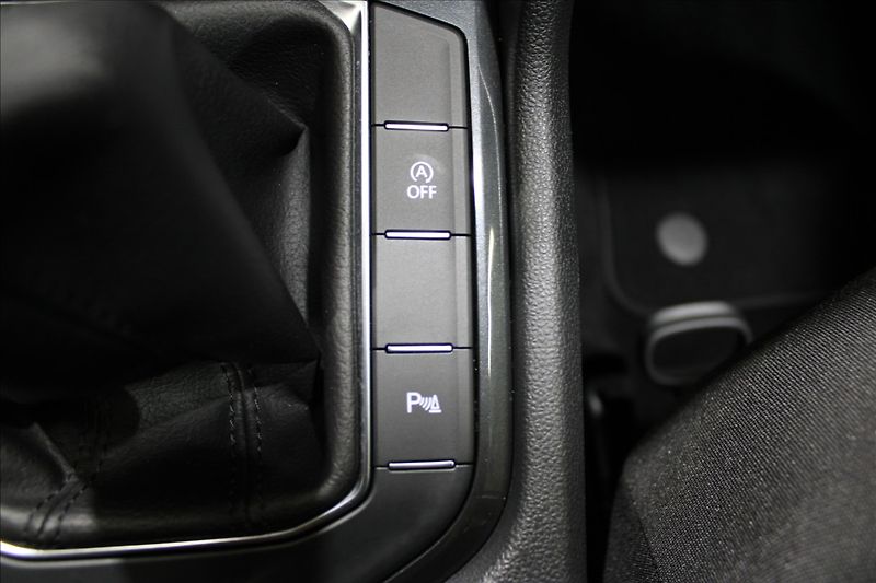 Volkswagen Tiguan 1,5 TSI Active 1.majitel - fotka 29 z 33