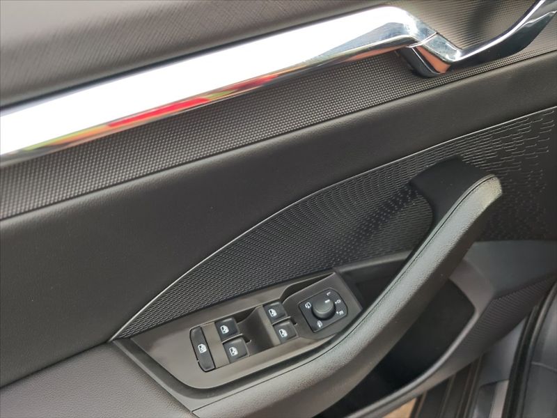 Škoda Octavia 2,0 TDI 110 Style DSG - fotka 10 z 11