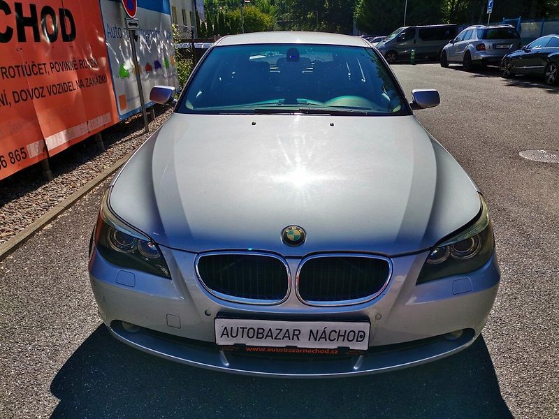 BMW Řada 5 (2005) 3.0d 160kw M57 Automat - fotka 7 z 27