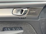 Volvo XC40 (2026) PLUS DARK B3, 360°, PIXEL LED - náhled 9