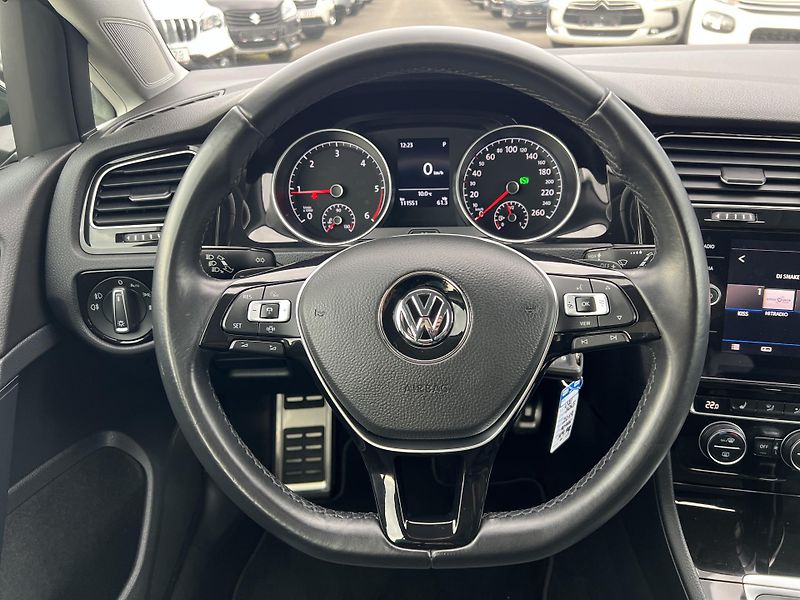 Volkswagen Golf IQ.DRIVE 1.6TDi DSG KLIMA ALU - fotka 16 z 55