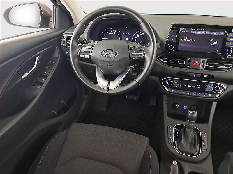 Hyundai i30 (2023) Smart 1.0 T-GDI - fotka 7 z 20
