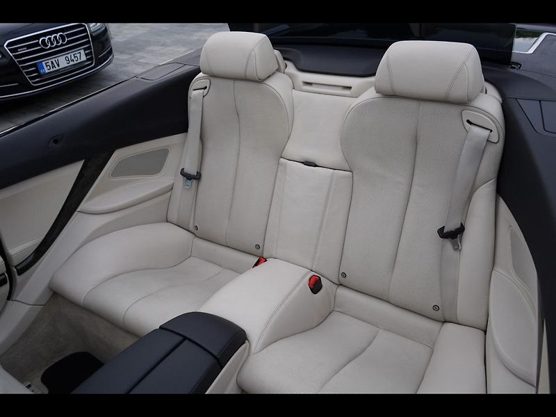BMW Řada 6 650i xDrive, cabrio, 405PS - fotka 37 z 69