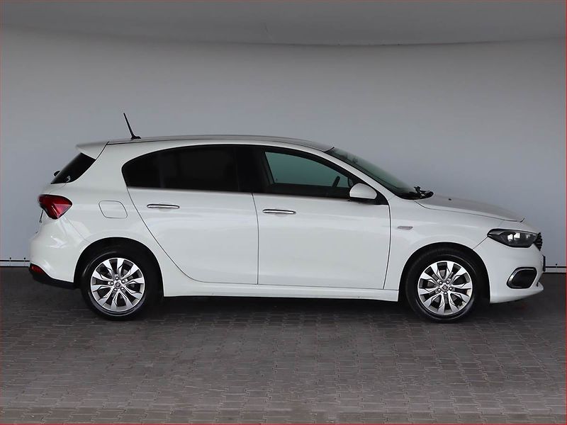 Fiat Tipo (2017) 1.4 T-Jet, Serv.kniha, Navi - fotka 6 z 22