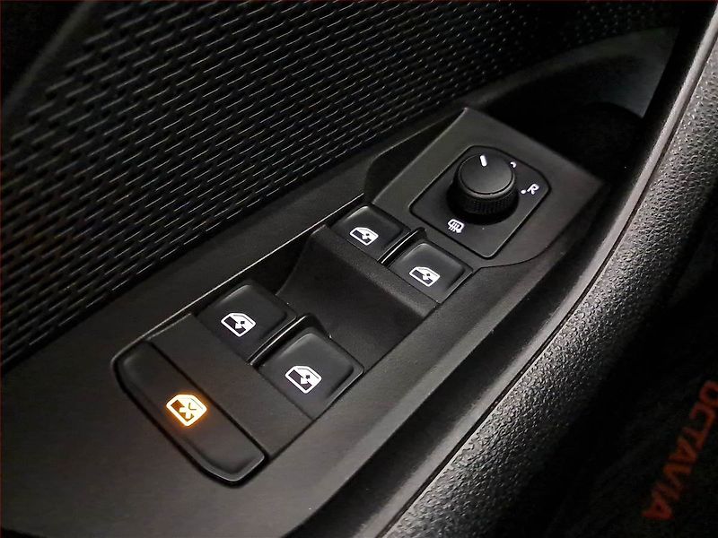 Škoda Octavia (2023) Ambition 2.0 TDI, Automat, ČR - fotka 20 z 20