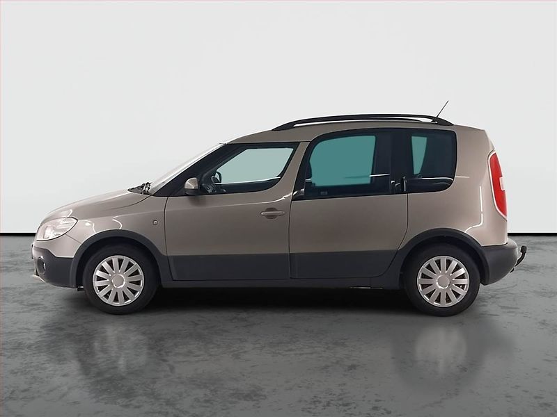 Škoda Roomster (2012) Scout 1.2 TSI, Serv.kniha - fotka 3 z 18