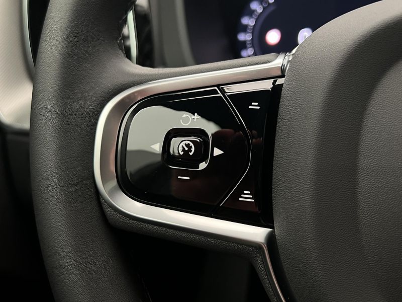 Volvo XC60 (2026) T6 AWD PLUS BRIGHT AUT - fotka 20 z 51