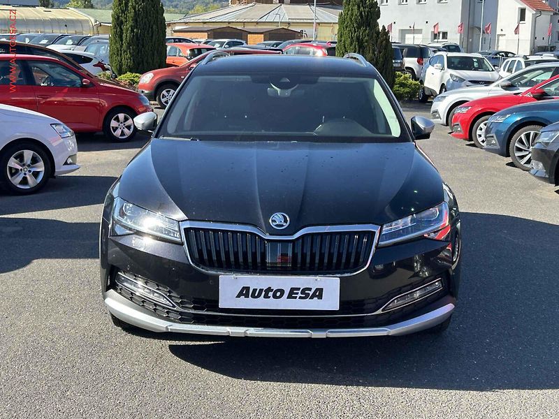 Škoda Superb (2022) 20TDi 4X4, ČR, Scout, DSG - fotka 2 z 20