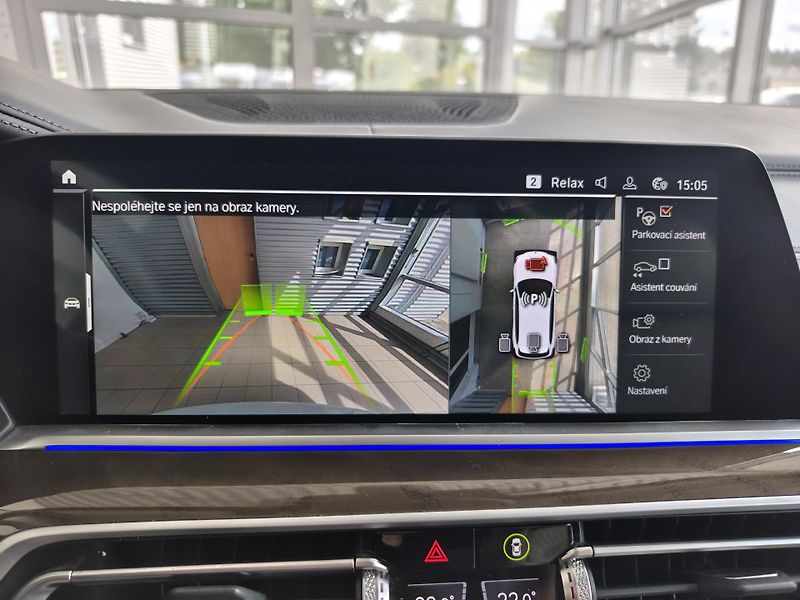 BMW X5 (2021) M50i 390kW xDrive - fotka 17 z 30